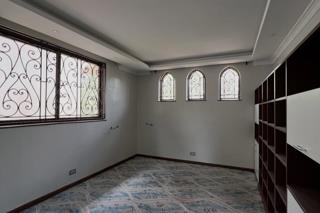 Lavington, Nairobi — Modern 5-Bedroom Corner Unit for Sale Secure Gated Community